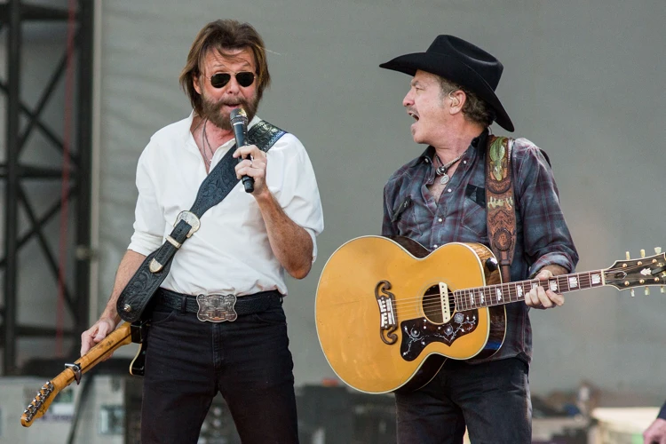 Famous Guitar Duos In Country Music