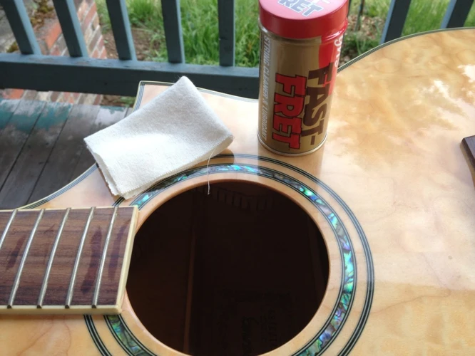 How To Clean Your Acoustic Guitar With Diy Cleaning Products